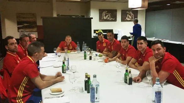 Los jugadores de la Selección Española de Fútbol Sala cenan en la Ciudad del Fútbol de Las Rozas