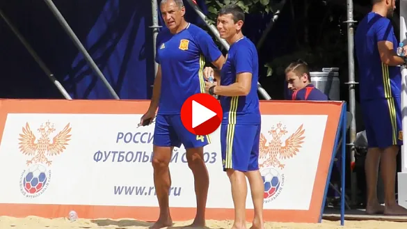 Joaquín Alonso y Dona: "Es momento de engancharse al Fútbol Playa"