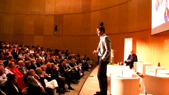 Julen Lopetegui durante su conferencia en la Universidad de Alicante