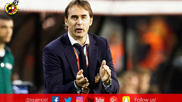 Julen Lopetegui alienta al equipo durante un encuentro reciente de la Selección