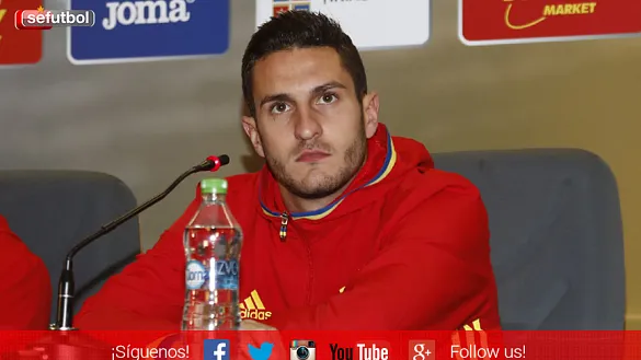 Koke atendió a los medios en el Cluj-Arena