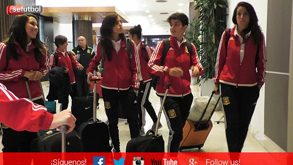 Las internacionales absolutas, a su llegada a Badajoz