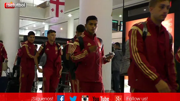 La Sub-21, a su llegada a Tiflis