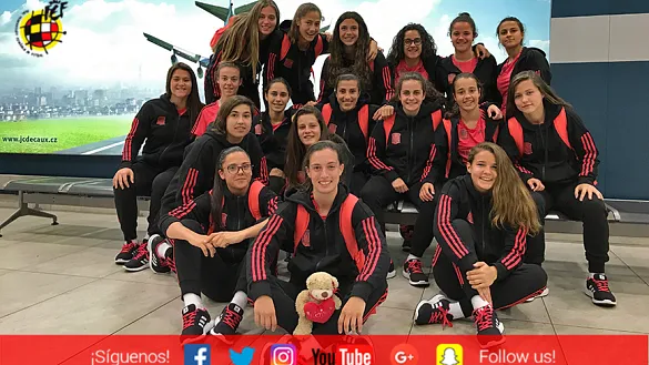 Las jugadoras de la Selección Española Sub-17 Femenina, antes de salir para la República Checa