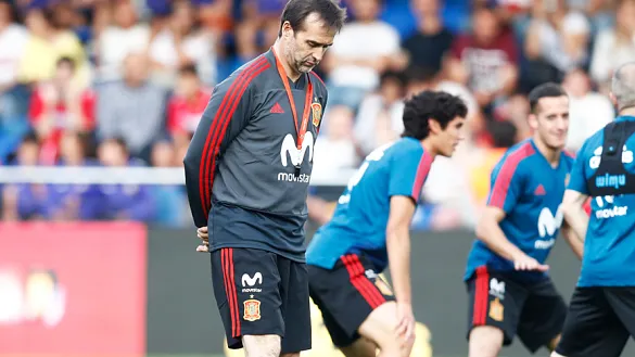Julen Lopetegui durante el entrenamiento de la selección en Villarreal