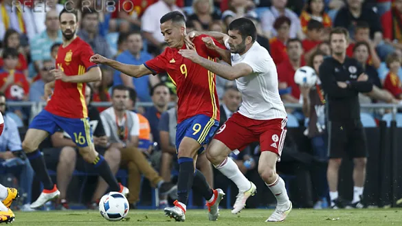Lucas Vázquez disputó sus primeros minutos con la Selección 