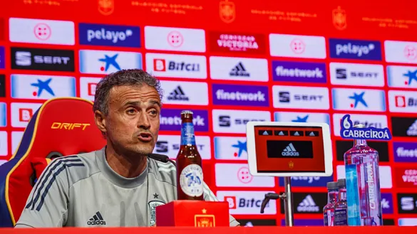 El seleccionador nacional, Luis Enrique Martínez, durante la rueda de prensa telemática de este jueves