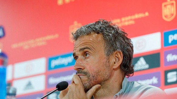 El seleccionador nacional, Luis Enrique Martínez, durante su rueda de prensa en Sevilla