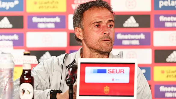 El seleccionador nacional, Luis Enrique Martínez, durante su rueda de prensa en Ginebra