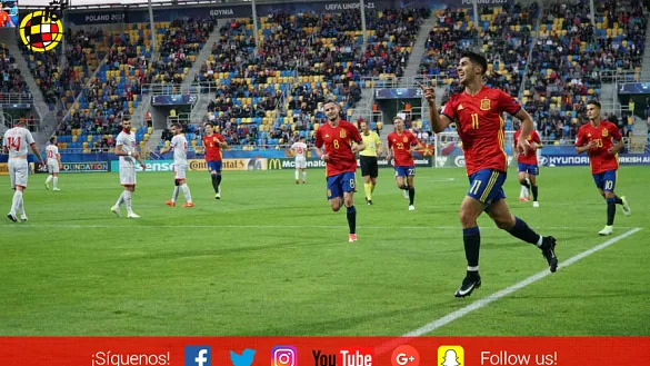 Marco Asensio celebra uno de sus goles frente a Macedonia