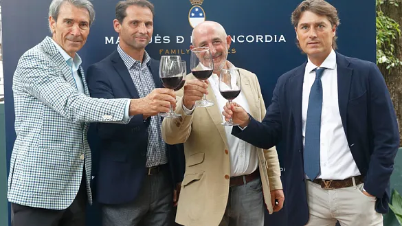 Lobo Carrasco, Fernando Giner, Julen Guerrero