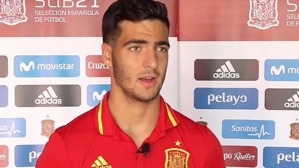 Mikel Merino durante la entrevista previa al encuentro frente a Estonia