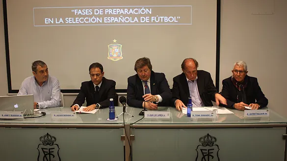 Javier Miñano y Toni Grande durante la ponencia