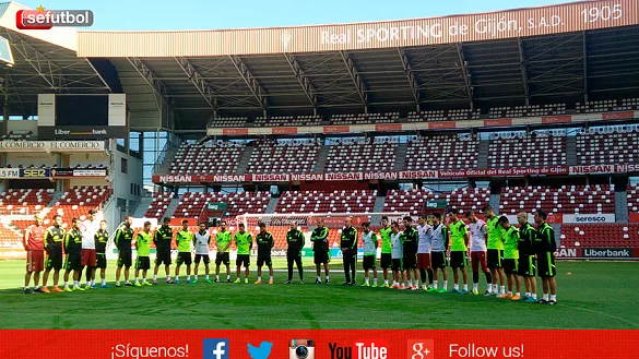 La Selección guarda un minuto de silencio en Gijón