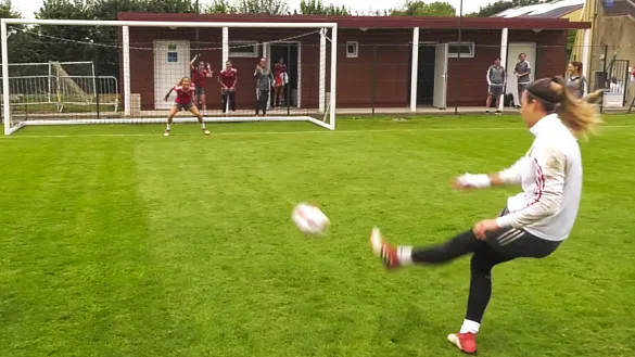 María Isabel Rodríguez y Laia Aleixandri se retan con los papeles cambiados