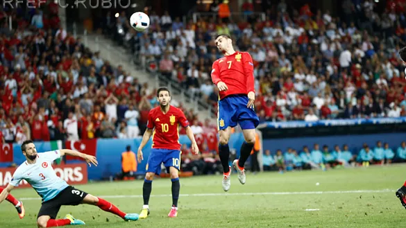 Cabezazo de Morata