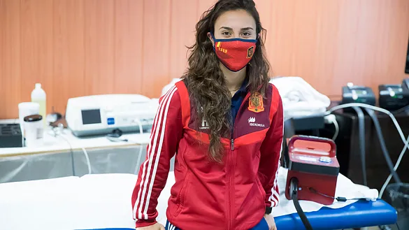 Nahikari García posa durante la concentración de España en la Ciudad del Fútbol