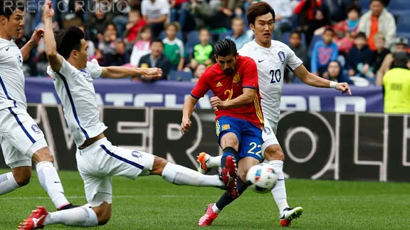 Nolito debutó dejando buenas sensaciones en Inglaterra