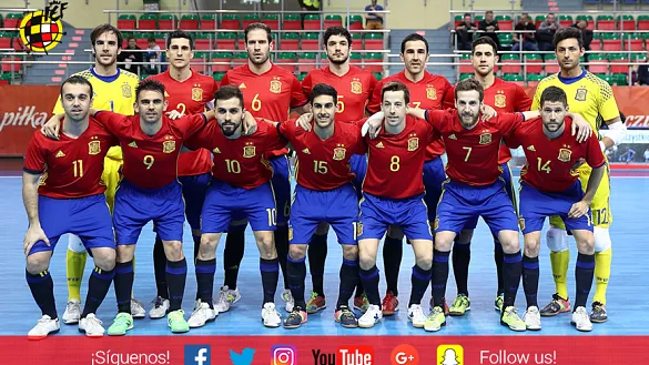 La Selección Española de Fútbol Sala posa antes del España - Moldavia disputado en Elblag (Polonia)