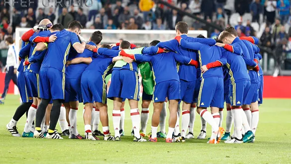 La Selección Española se juramenta antes de su encuentro de Turín frente a Italia