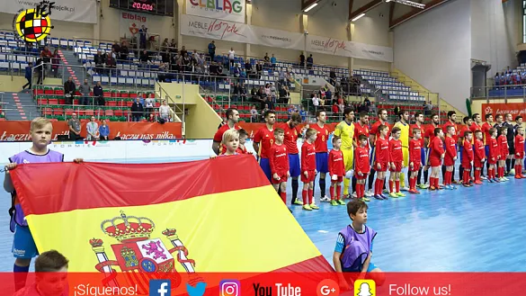 La Selección Española posa antes de un partido del torneo de clasificación para la Eurocopa de Fútbol Sala
