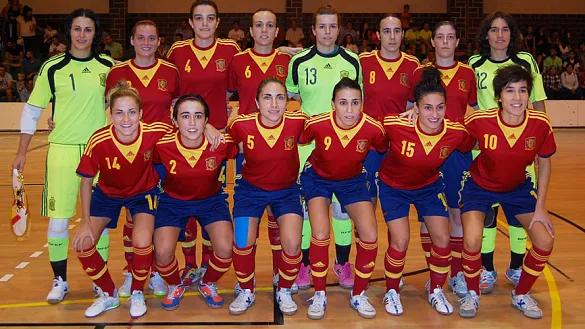 La Selección Española Femenina de Fútbol Sala, unida antes del encuentro en Almendralejo