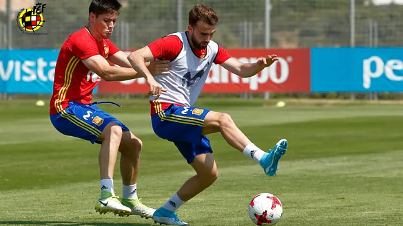 Borja Mayoral y Jorge Meré durante el entrenamiento de la Selección Sub-21