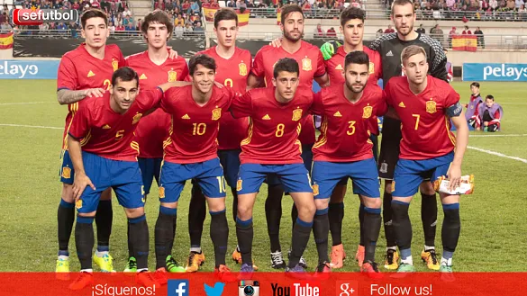 La Selección Española Sub-21 antes del encuentro ante Noruega jugado en Murcia