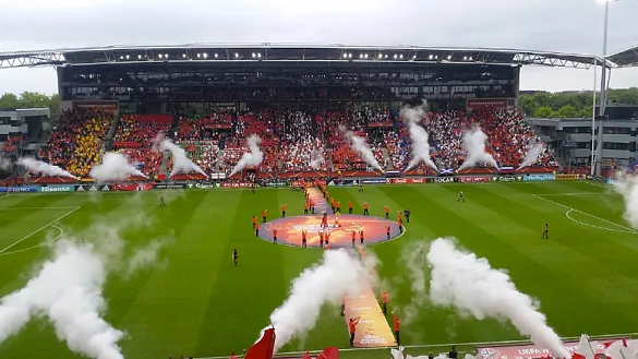 Momento de la ceremonia inaugural del Campeonato de Europa Femenino en Utrecht, Holanda