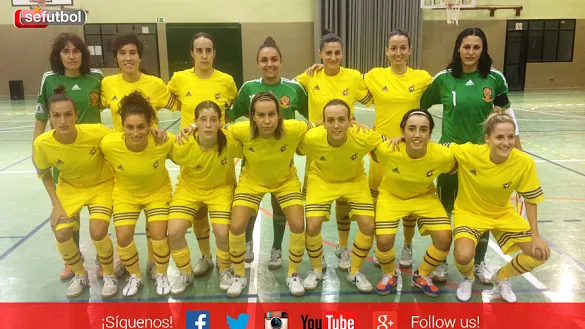 La Selección Española Femenina de Fútbol Sala posa antes de su encuentro en Majadahonda