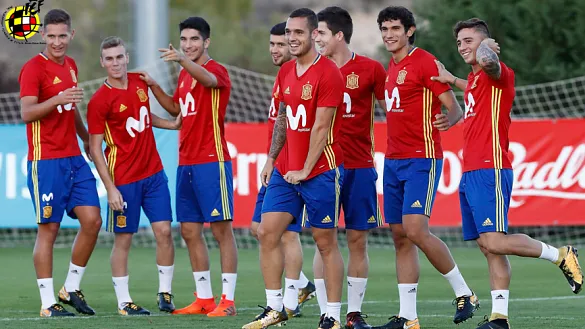 Los jugadores de la Selección española Sub-21 durante su entrenamiento en Las Rozas