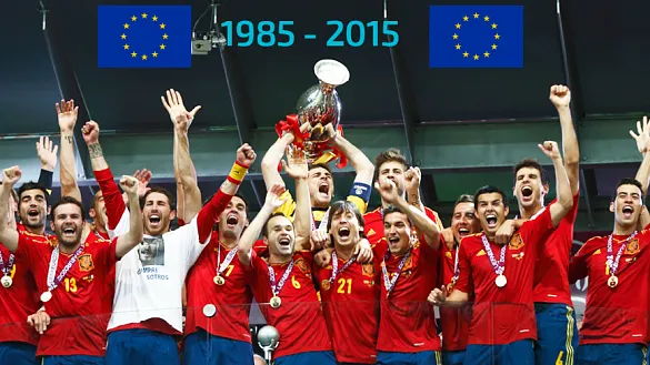 La Selección Española celebra su última Eurocopa en Kiev durante el verano de 2012