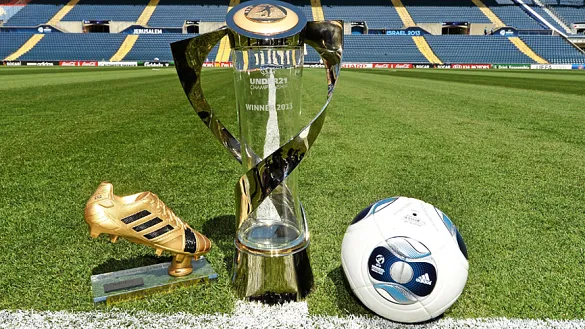 Bota de Oro Adidas, trofeo y balón del Europeo Sub-21 de 2013