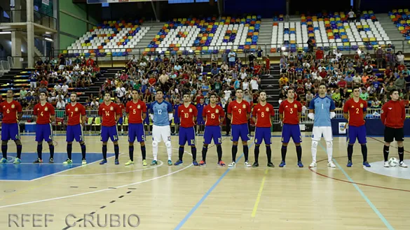 La Selección Española de Fútbol Sala forma antes de su partido frente a Portugal en Guadalajara