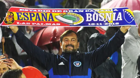 Los aficionados de Las Palmas, con la Selección