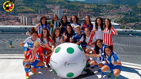 Momento de la presentación en Bilbao de la Iberdrola Primera División Femenina RFEF