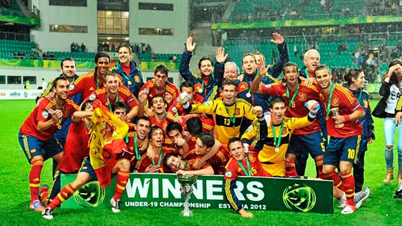 La Selección Española Sub-19 celebra el Campeonato de Europa ganado en Estonia 2012
