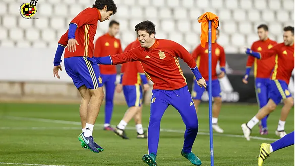 Los jugadores de la Selección española Sub-21 entrenan en el estadio Carlos Belmonte de Albacete