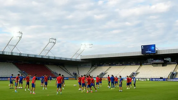 La Selección española Sub-21 entrena en el estadio de Cracovia