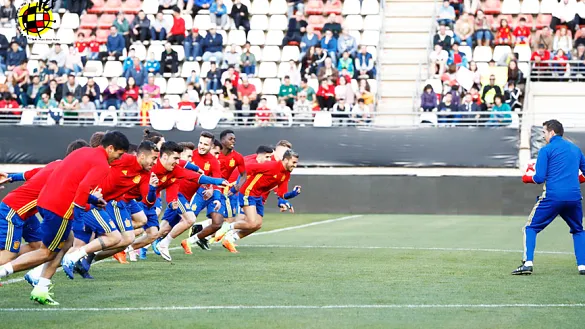 La Selección Española Sub-21 durante el entrenamiento previo al partido contra Dinamarca en la Nueva Condomina