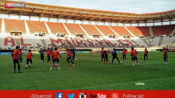 La Selección Española Sub-21 entrena en el estadio de la Nueva Condomina