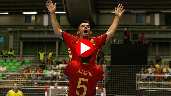Los jugadores de la Selección celebran uno de sus goles frente a Irán