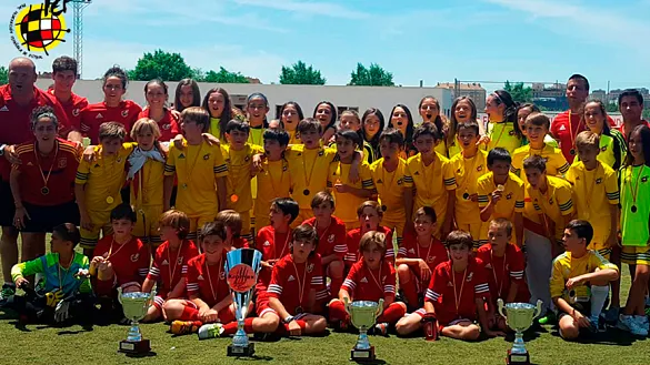 La Escuela de Fútbol de la Fundación RFEF arranca el nuevo curso