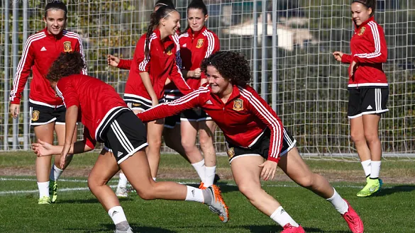 La Selección Española Sub-17 femenina entrena en la Ciudad del Fútbol