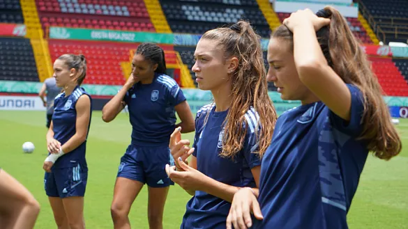 Entrenamiento oficial de la Selección Sub-20 en el estadio Morera Soto