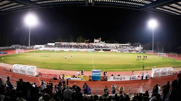 Vista del estadio Municipal de Katerini (Grecia)