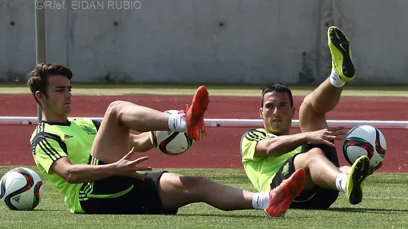 David Concha y Borja San Emeterio, internacionales Sub-19, se ejercitan en la Ciudad del Fútbol