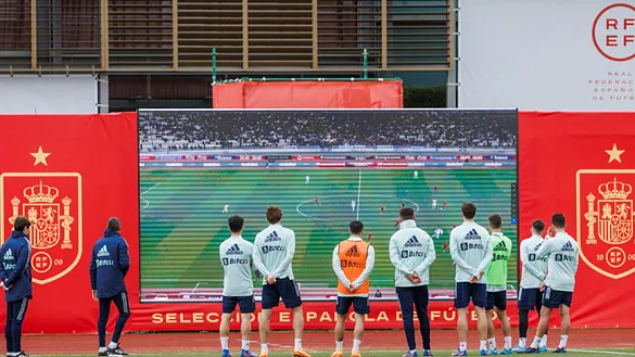 Los jugadores de la Selección Española durante el entrenamiento en la Ciudad del Fútbol