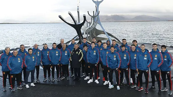 Los internacionales de la Sub-21 se relajan paseando por Reikiavik 