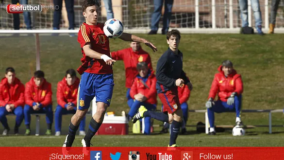 Internacional Sub-17 durante un entrenamiento con la Selección en la Ciudad del Fútbol de Las Rozas